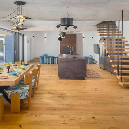 Ferienhaus Gorgeous In With Kitchen Poreč