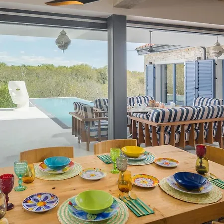 Ferienhaus Gorgeous In With Kitchen Poreč