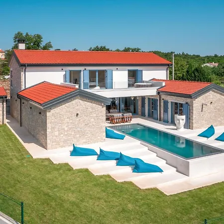 Gorgeous In With Kitchen Holiday home Porec