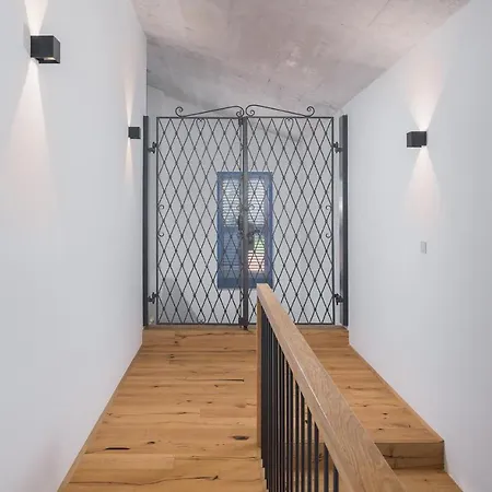 Gorgeous In With Kitchen